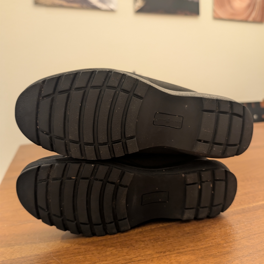 Black Quilted Winter Boots - Picture 5 of 7